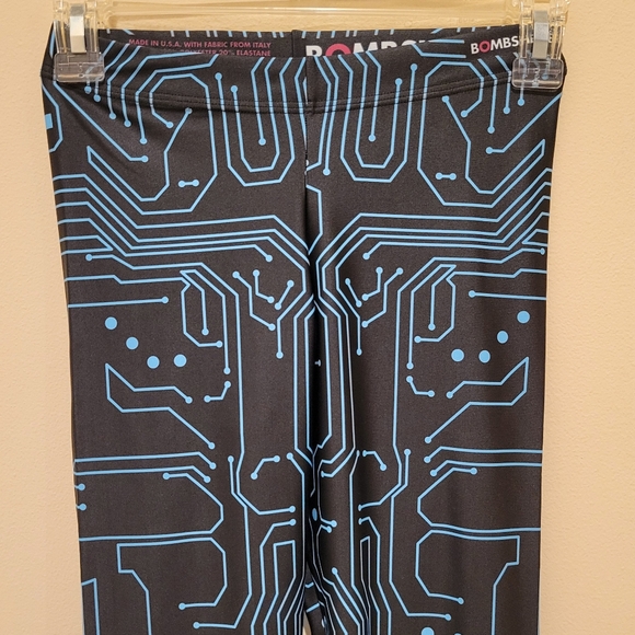 Bombsheller circuit board leggings - Picture 5 of 13
